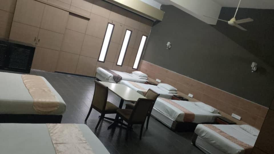 Golden Leaf Hotel Danga Bay Johor Bahru Pokoj fotografie
